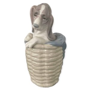 LLADRO DOG IN THE BASKET 1128