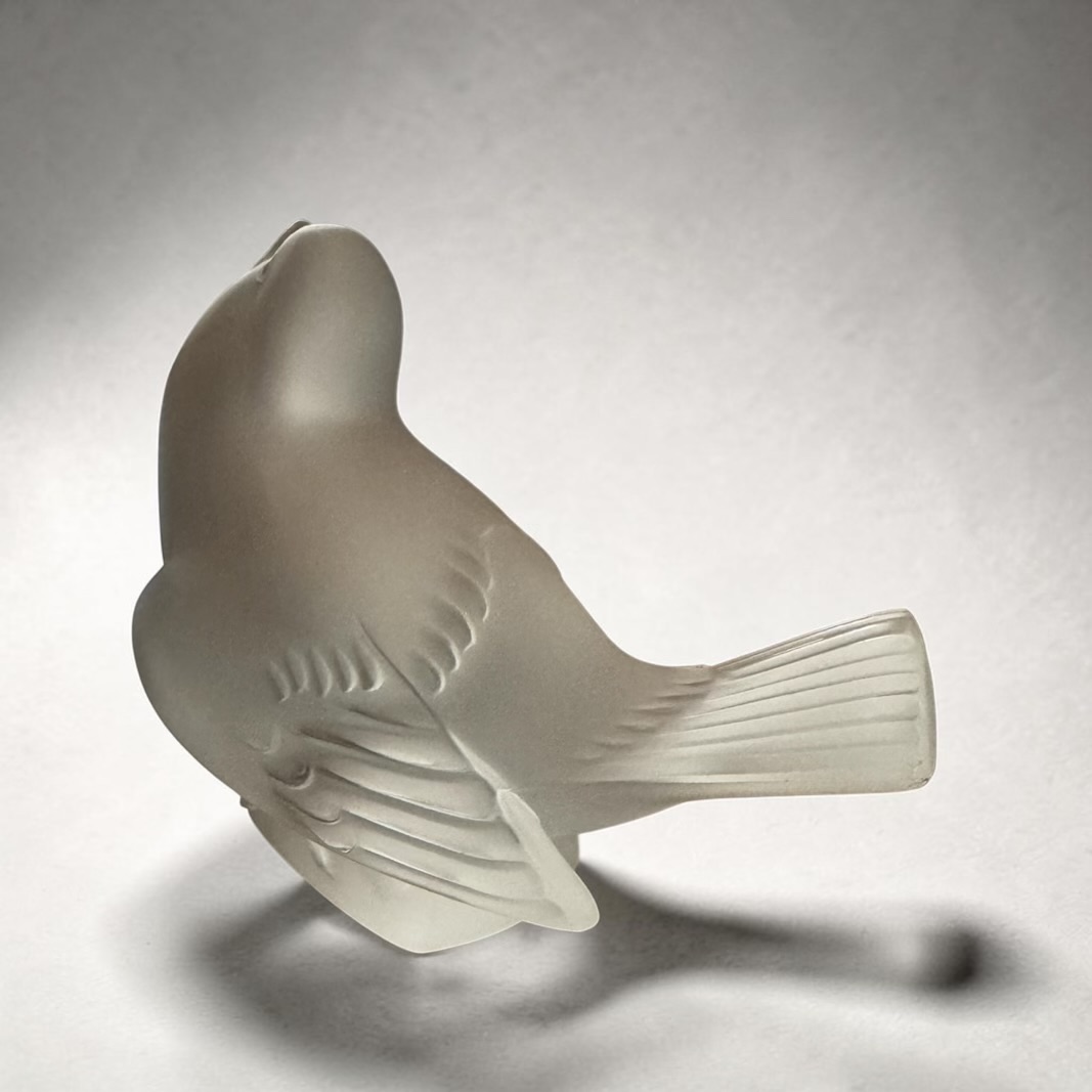 LALIQUE - SATIN CRYSTAL SPARROW “TILTED HEAD” - Image 3